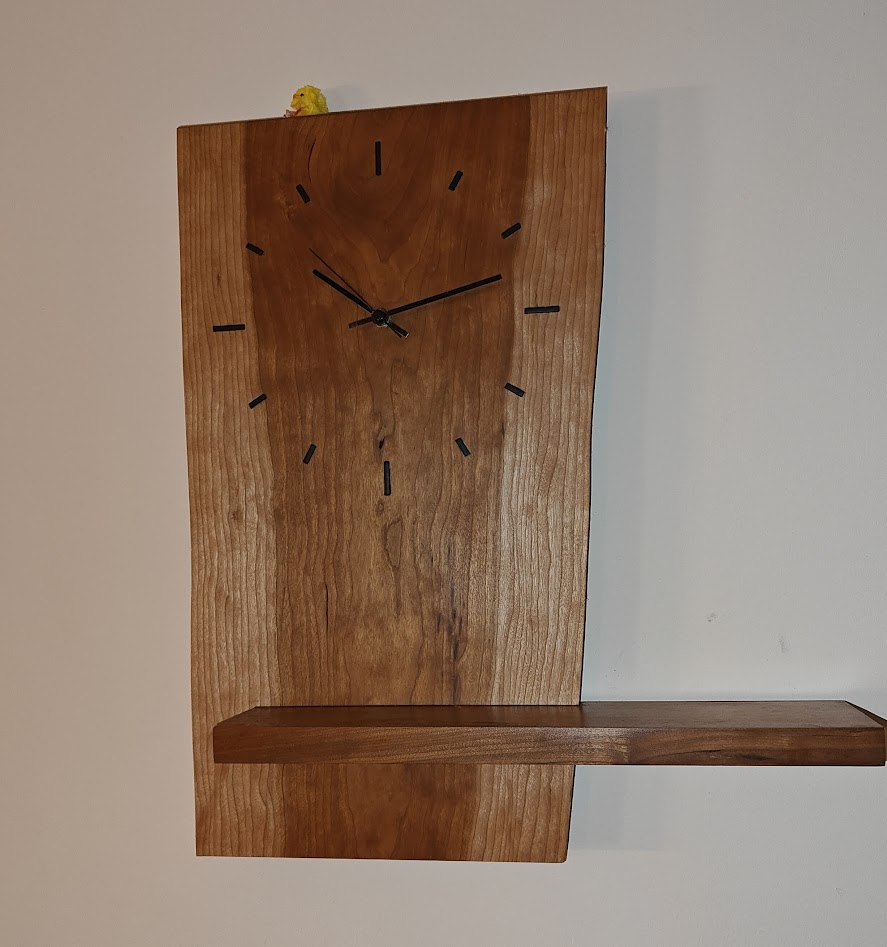 Wall mounted RC clock
